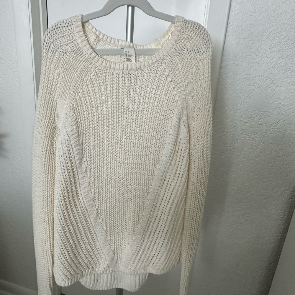 H&M Cream Pullover Sweater Size XS